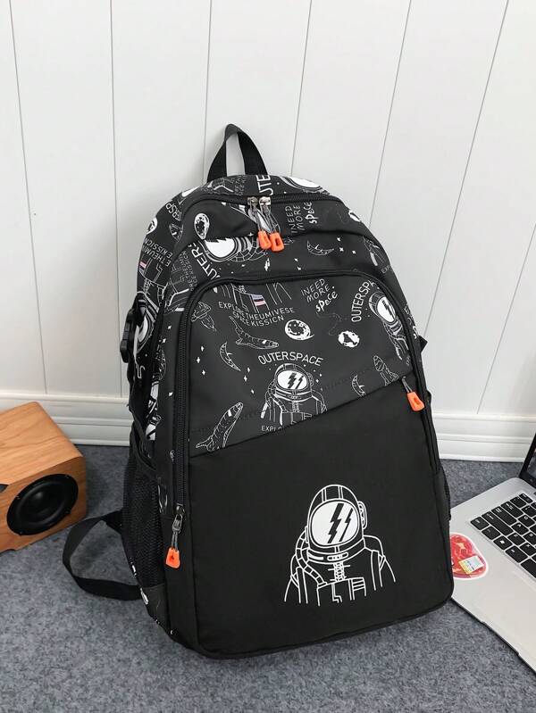 23L Waterproof Cartoon Astronaut Pattern Functional Backpack Black Preppy For Men Casual Backpack Laptop Backpack School Backpack For Travel Commute Lightweight Rucksack Fathers Day Gifts Summer College Bag Dad School Bag Freshman For Books Back To School Multi-Functional Dorm University Man Bag Students School Supplies Book Bag Large Capacity School Pencil Case Teacher Halloween Gifts For Men Fall Christmas Scream Bag For Men Backpack Winter Christmas Gifts Travel Bag Black